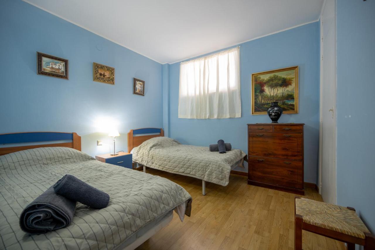 Beautiful Parque Loix 4 Bedroom Apartment Shared Pool, Tennis Court Бенидорм Екстериор снимка